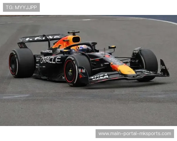 维斯塔潘下半赛季狂追104分,展现卫冕冠军坚韧斗志 维斯塔潘下半赛季狂追104分,展现卫冕冠军坚韧斗志